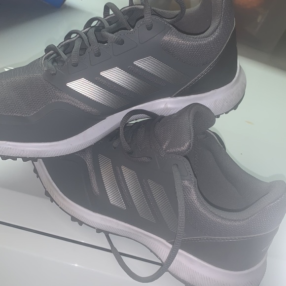 Adidas Men’s Running Shoe 👟 - Picture 2 of 12